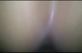 Mae loira com cinta come a filha novinha Mae loira com cinta come a filha novinha