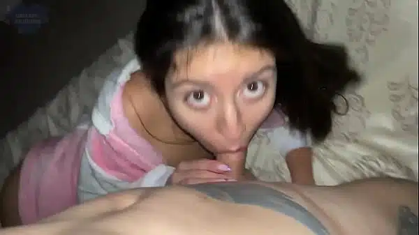 Incesto da irmã novinha linda dando o cuzinho perfeito