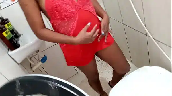 Novinha grávida transando com seu primo safado