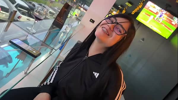 Sexo de incesto amador com prima gostosinha demais