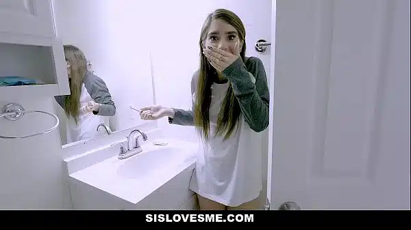 Xvudeus incesto da novinha bucetuda com seu irmão