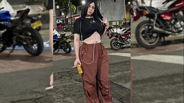 Cvidios prima branquinha no sexo forte dando sua xoxota
