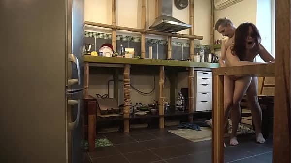 Mulher dando a.boceta pro seu pai sem camisinha