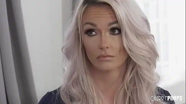Mulher linda metendo com seu enteado pirocudo