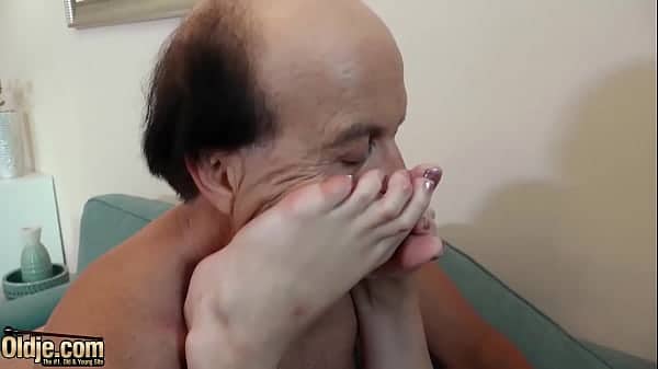 Redtube con br filha dando sua bucetinha gostosa