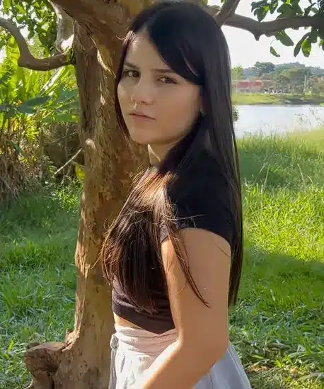 Vitória Lima Milky